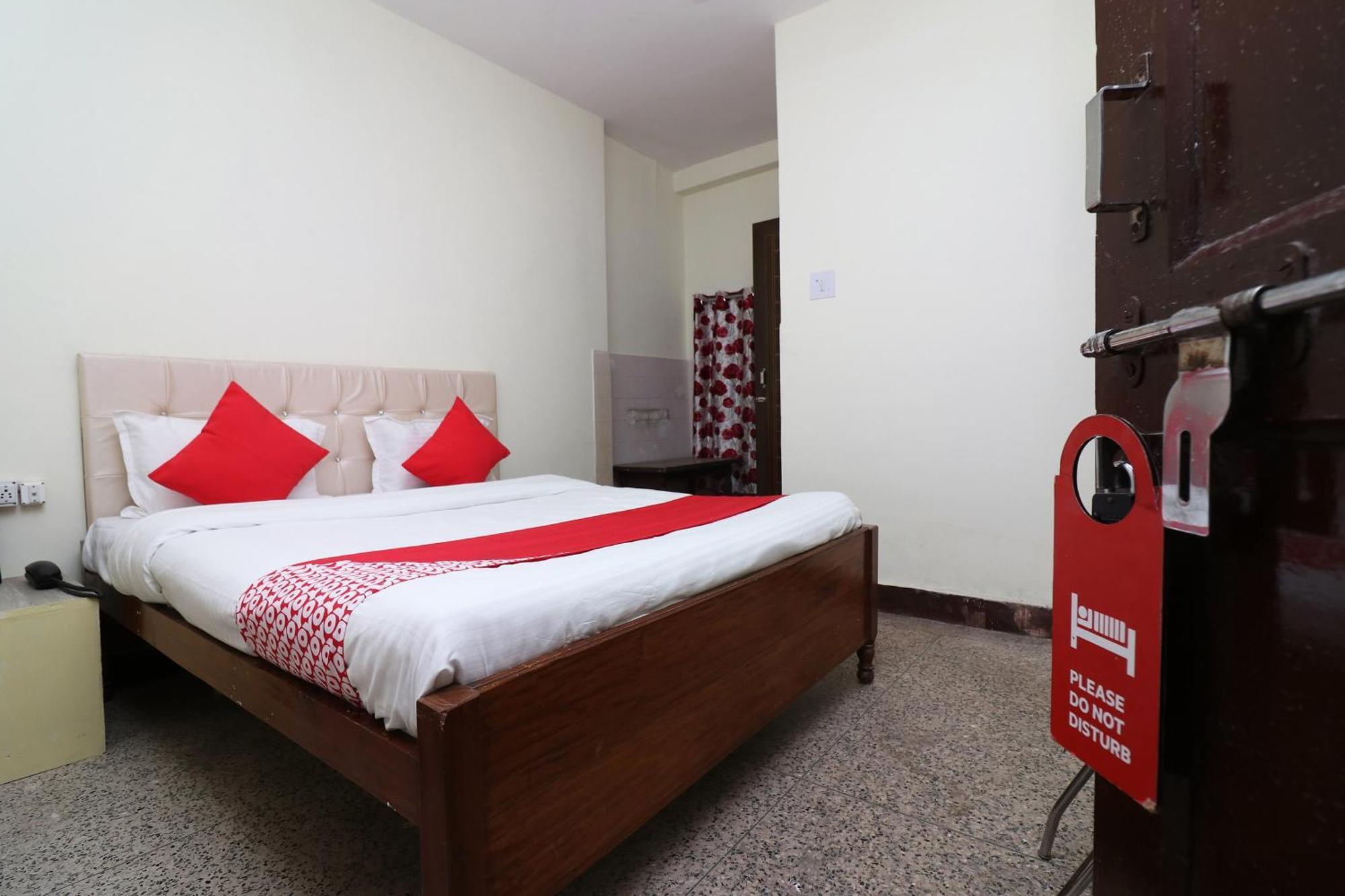 Hotel Shreya Бхубанешвара Экстерьер фото