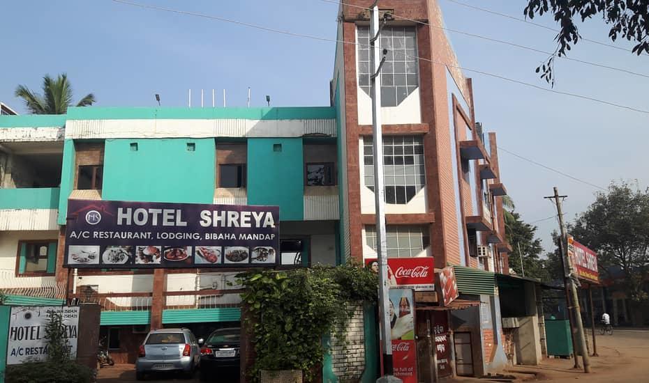 Hotel Shreya Бхубанешвара Экстерьер фото